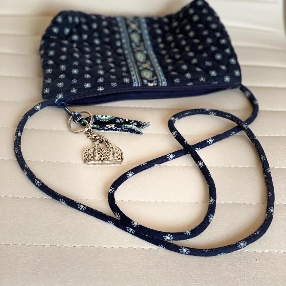 Vera Bradley crossbody purse.